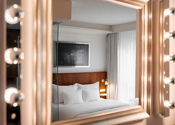 Ruby Sofie By Ihg